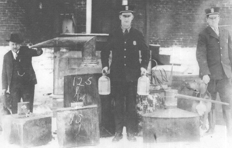 Exsheriff's family sought for plaque presentation Winchester Star