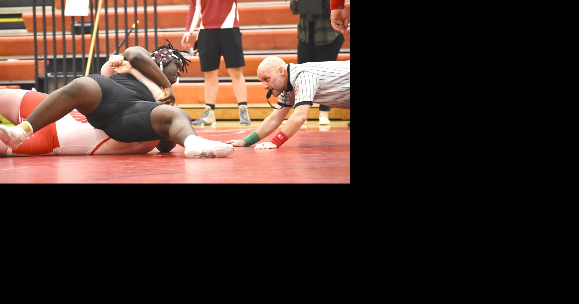 Handley wrestling wins district title in thrilling fashion Winchester
