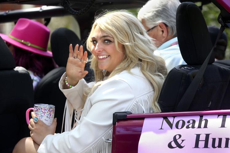 Country Music Party headliners Noah Thompson, HunterGirl spread