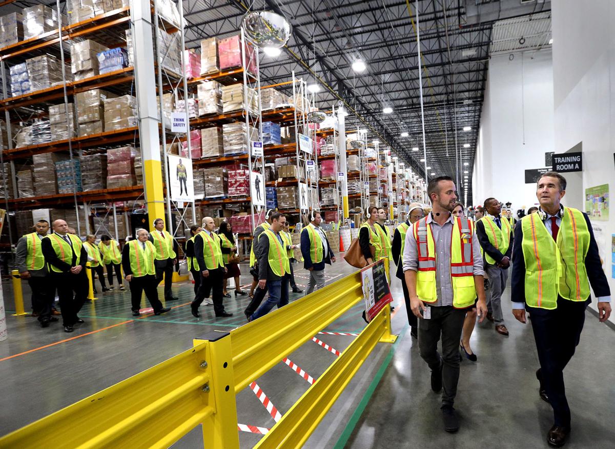Governor Tours Local Amazon Distribution Center Winchester Star Winchesterstar Com