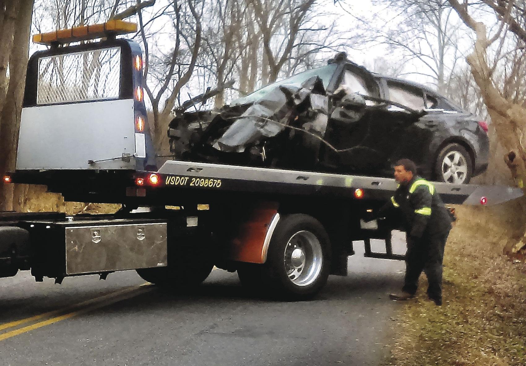 Teen driver injured in crash into Clarke tree News