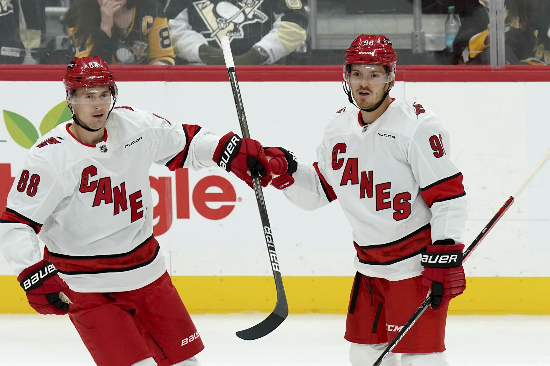 Hurricanes Score Four Consecutive Goals To Beat Penguins 4-1 ...