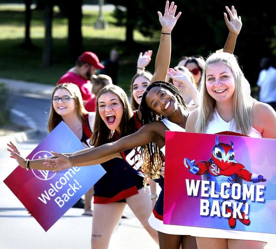 SU gives new students a spirited movein day Winchester Star