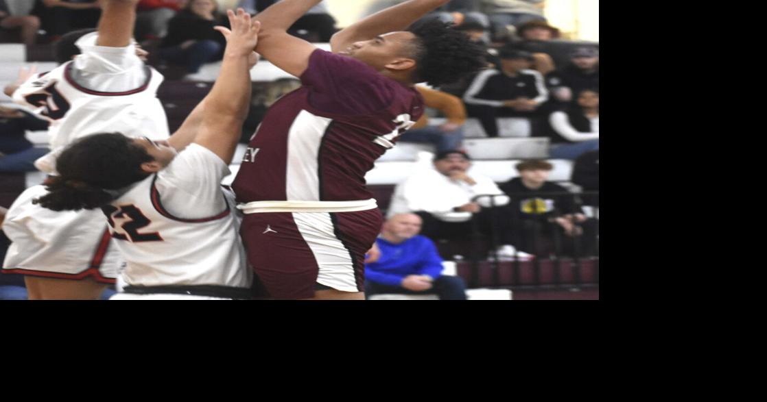 Handley boys roll past Harrisonburg Winchester Star