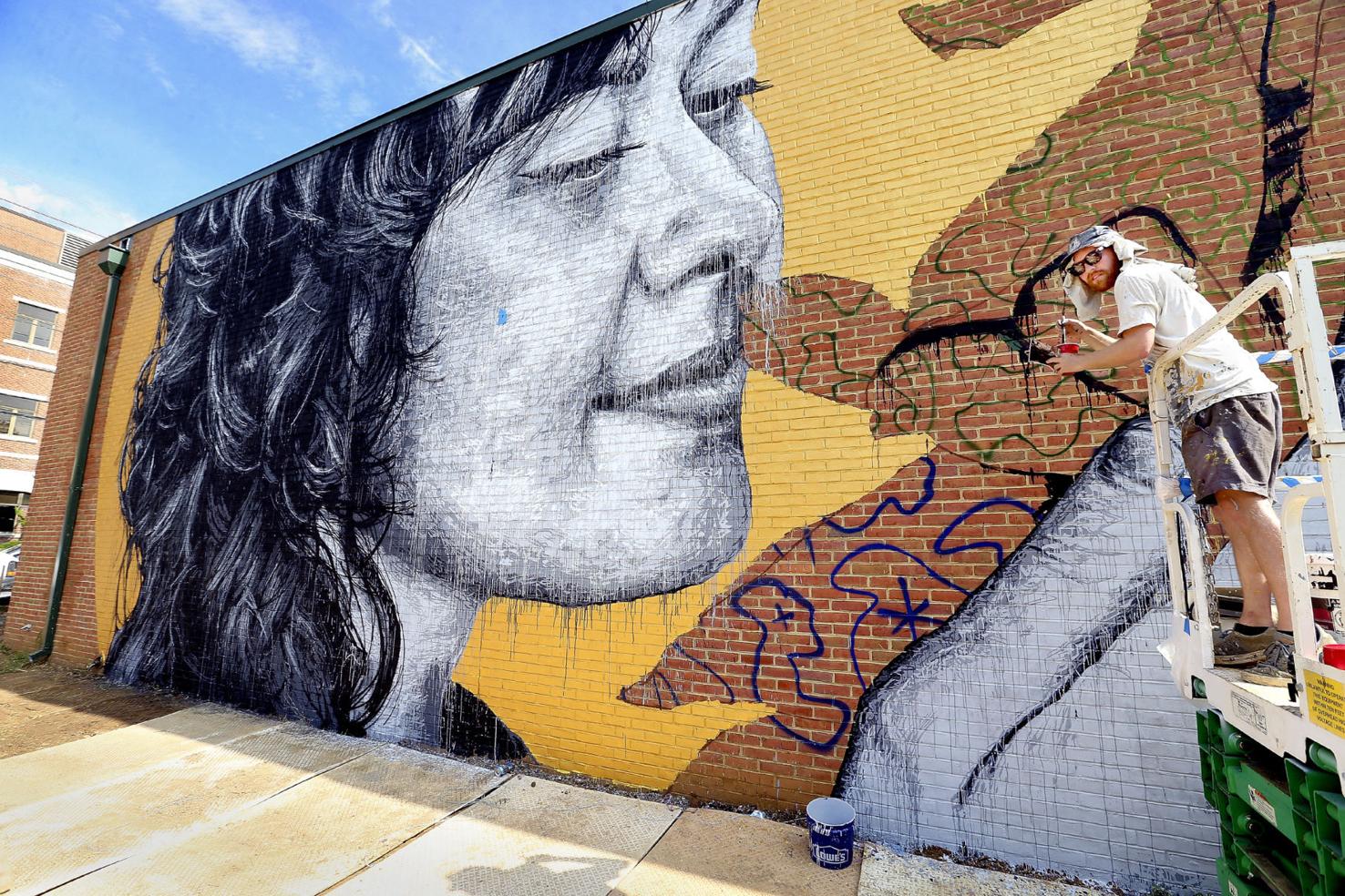 New mural in town Winchester Star