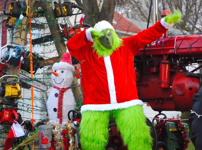 Middletown Christmas Parade draws a crowd Winchester Star