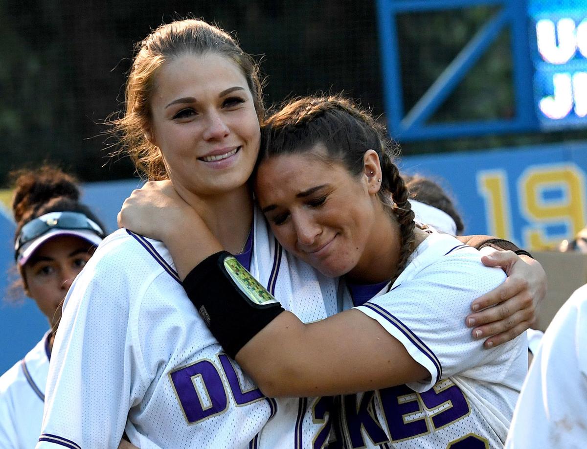 Catcher Roadcap Off Jmu Softball Team Music Winchesterstar Com