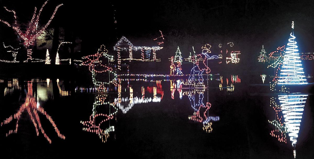 Clearbrook Park Christmas Lights 2021 Wonderland Light Show Rings In The Season News Winchesterstar Com