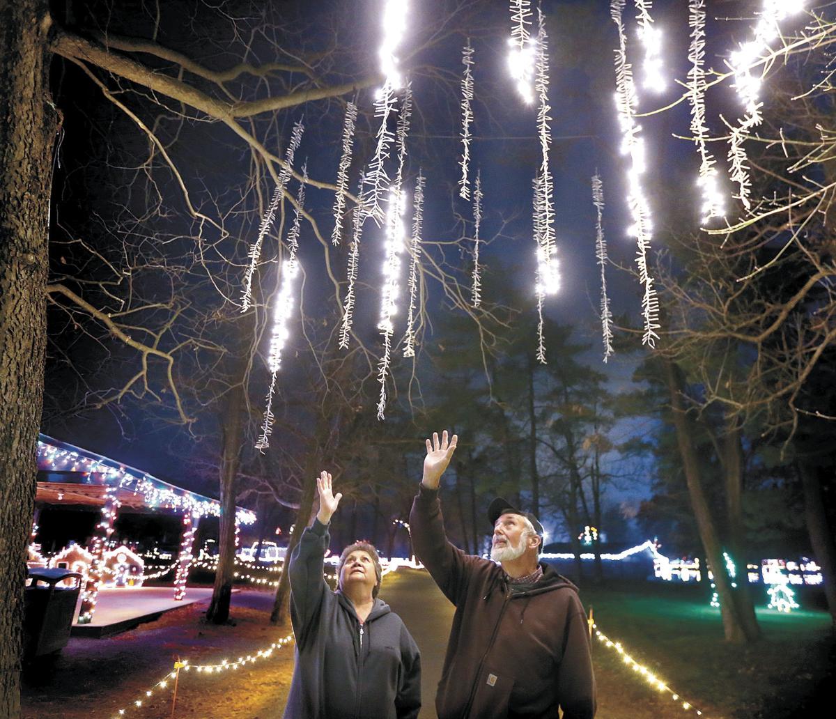 Wonderland Of Lights Is Open News Winchesterstar Com