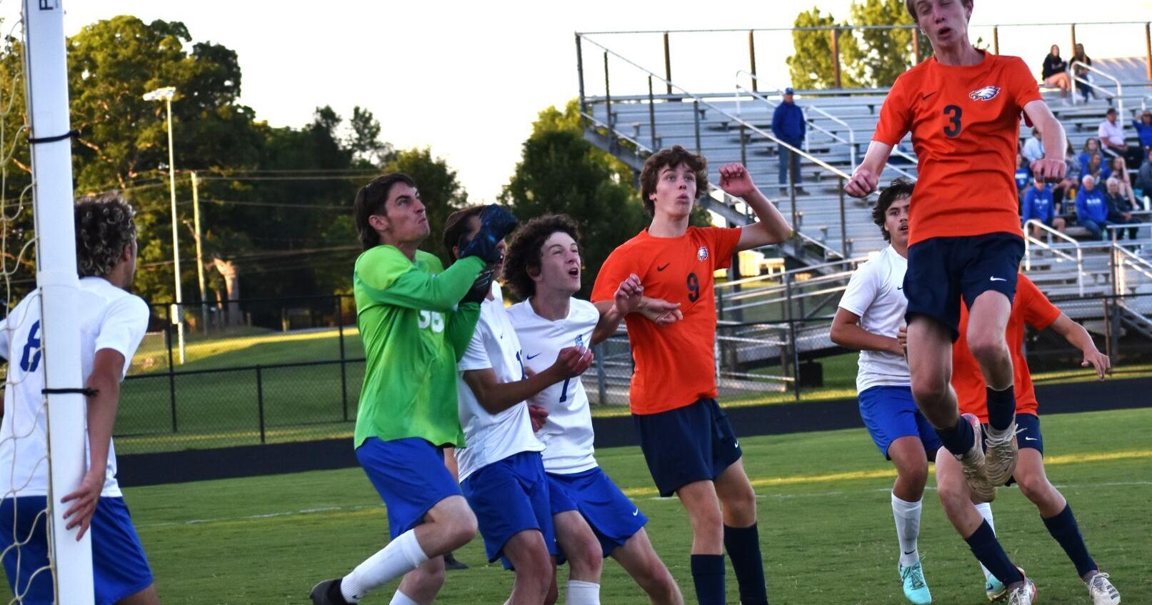 Travers' late goal gives Clarke County Region 2B boys' crown - Vimarsana News