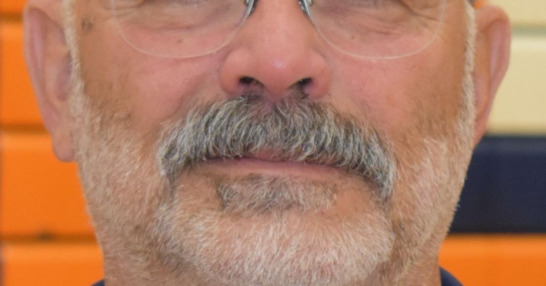Clarke's VanSice retires after 24 years as wrestling coach - Vimarsana News