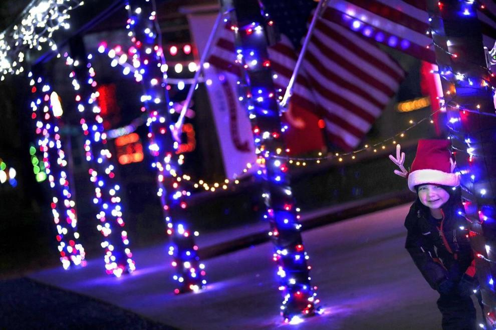 Walking in a Winter Wonderland light show opens tonight at Clearbrook