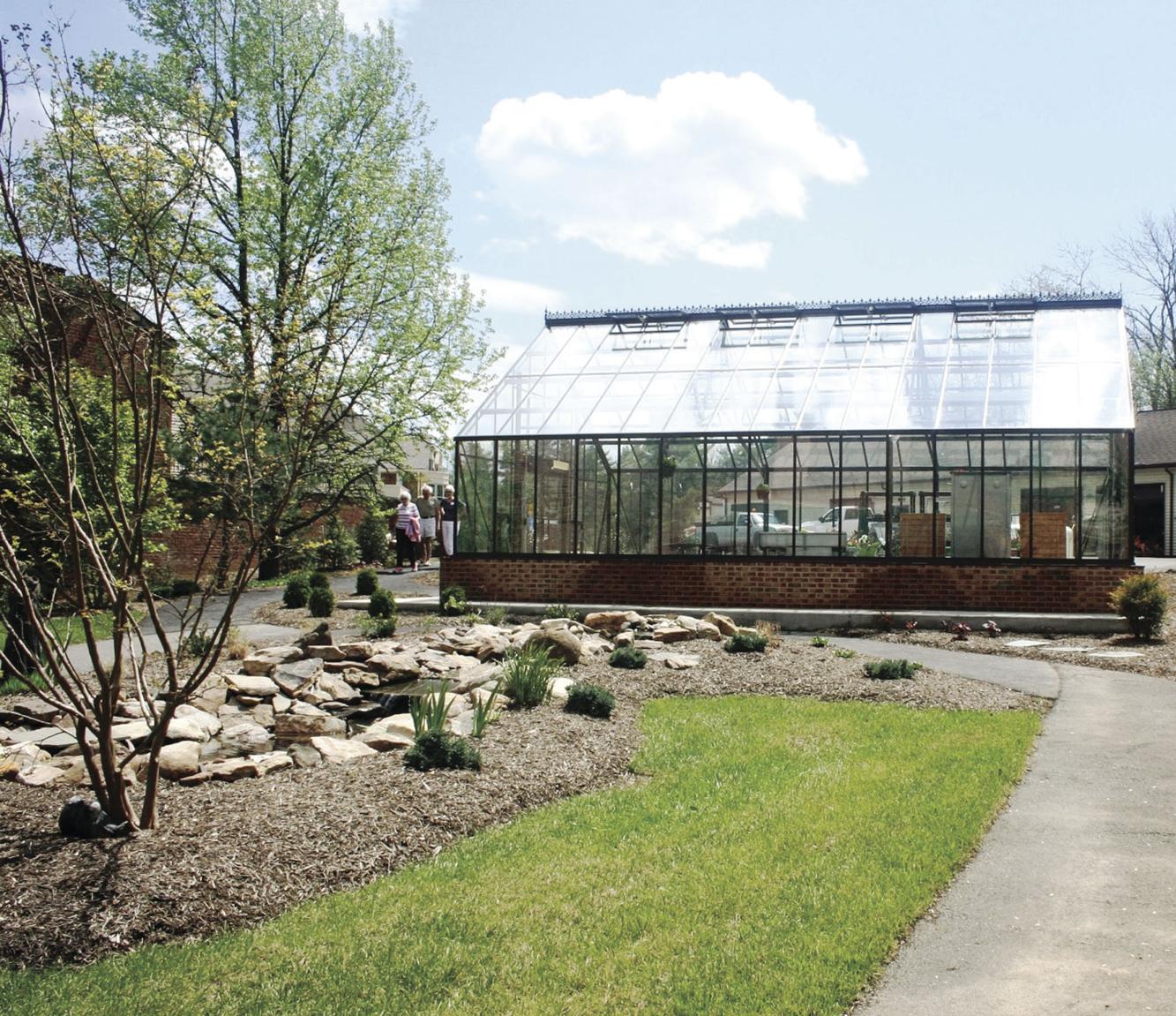 New greenhouse aids in therapy at retirement community Features