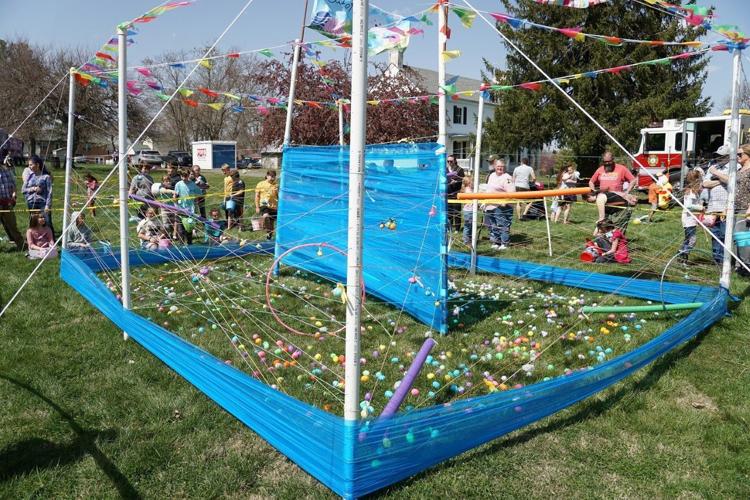 Hundreds hop over to Stephens City Easter egg hunt Winchester Star