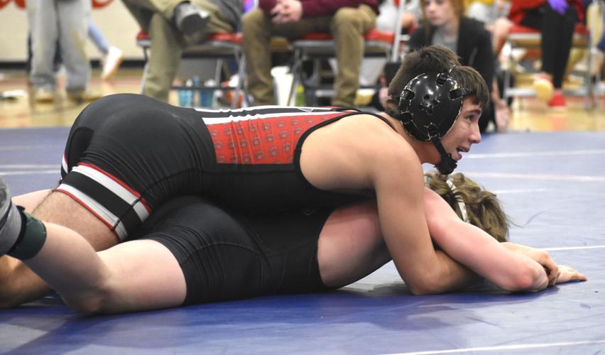 Saturday's district wrestling results