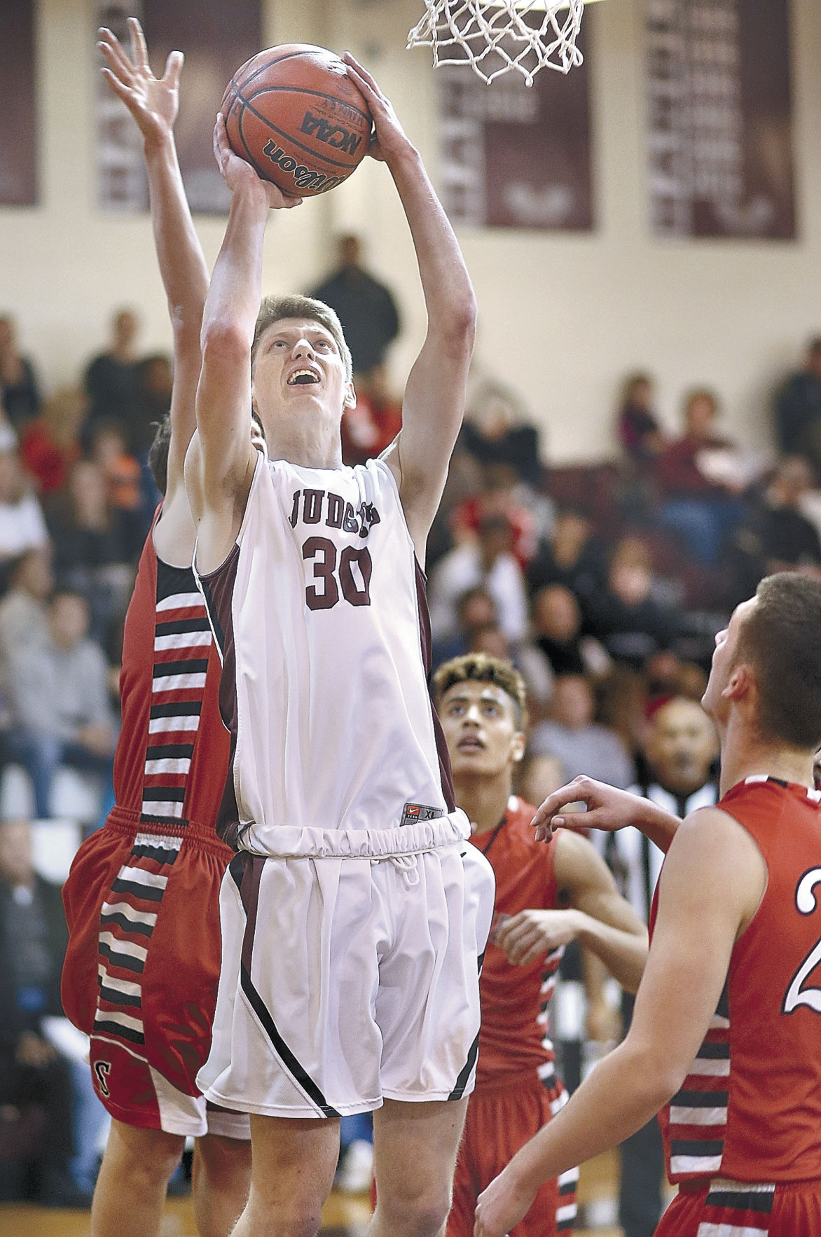 Handley boys explode for 56 points in 2nd half to rally past Sherando