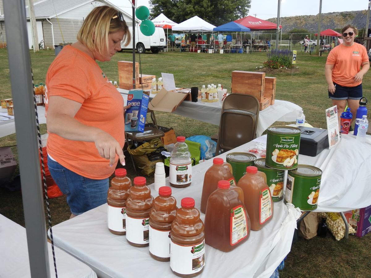 Apple Harvest Festival attracts crowd of 7,000 Winchester Star