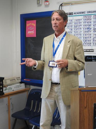 Retiring J-WMS teacher: Develop rapport with students ...
