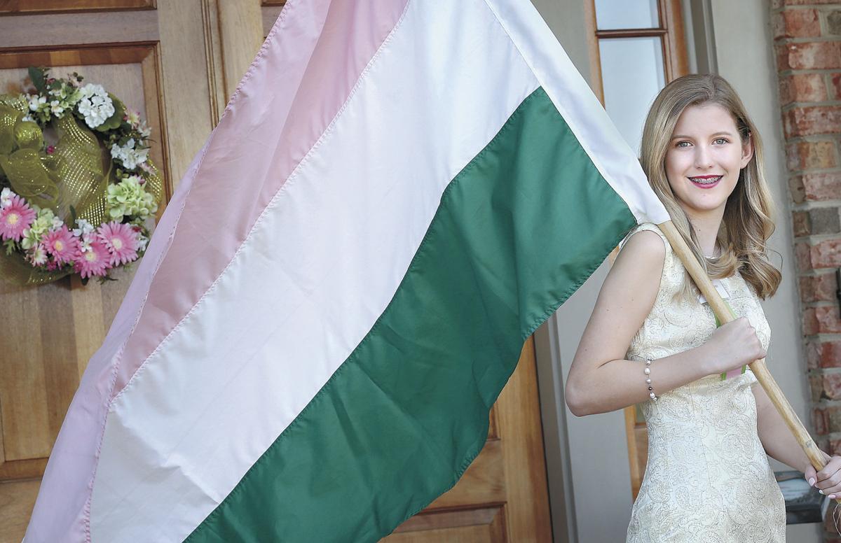Shenandoah Apple Blossom Festival Welcomes Latest Astin Family Queen To Be News Winchesterstar Com Shenandoah Apple Blossom Festival Welcomes Latest Astin Family Queen To Be News Winchesterstar Com