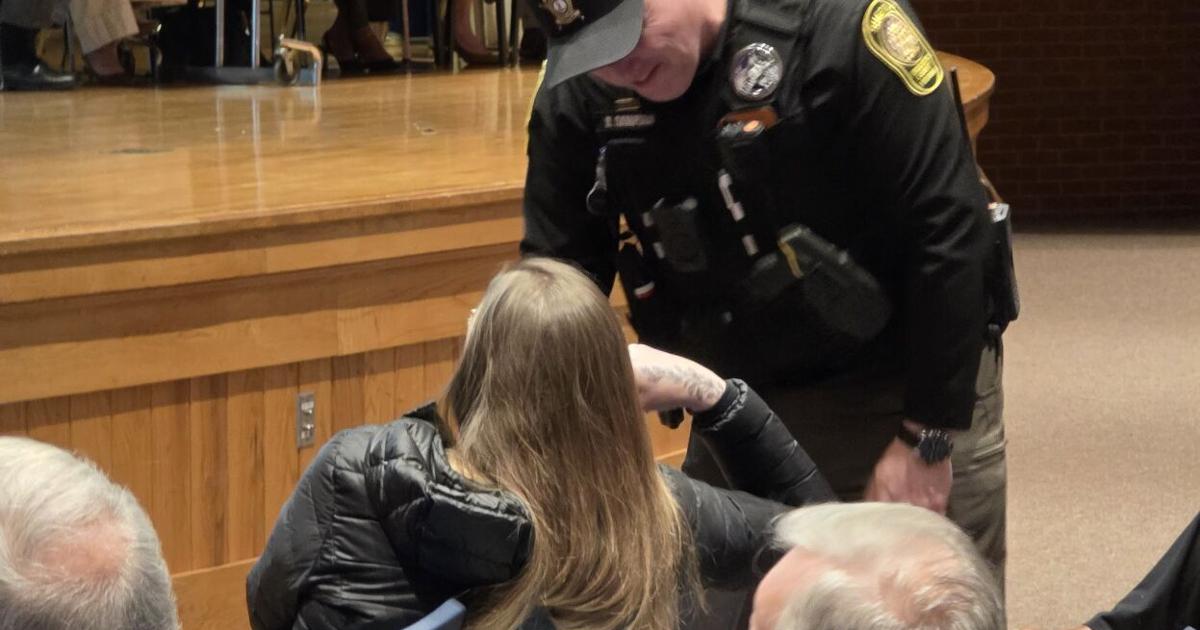 Anger, frustration from audience at data center forum | Winchester Star ...