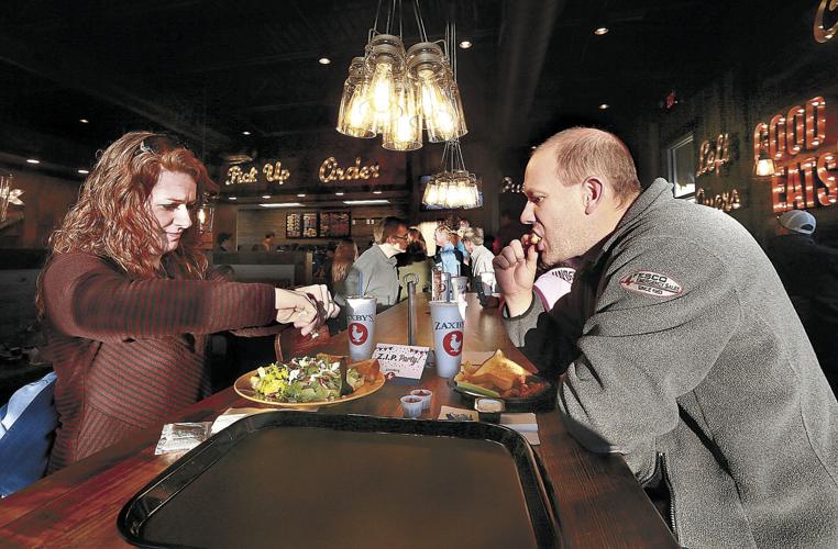 Winchester's 1st Zaxby's opens today Winchester