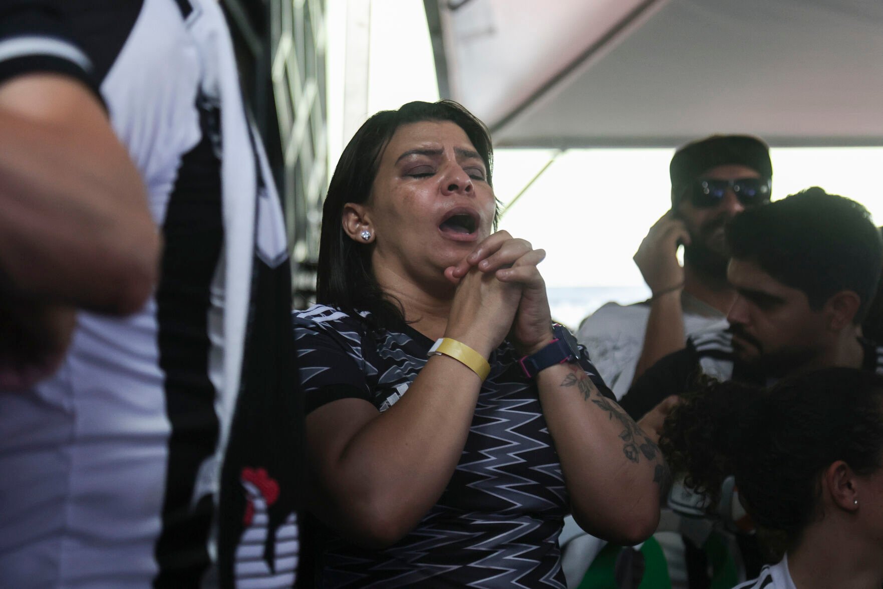 10-man Botafogo Wins Its First Copa Libertadores Title | Associated ...