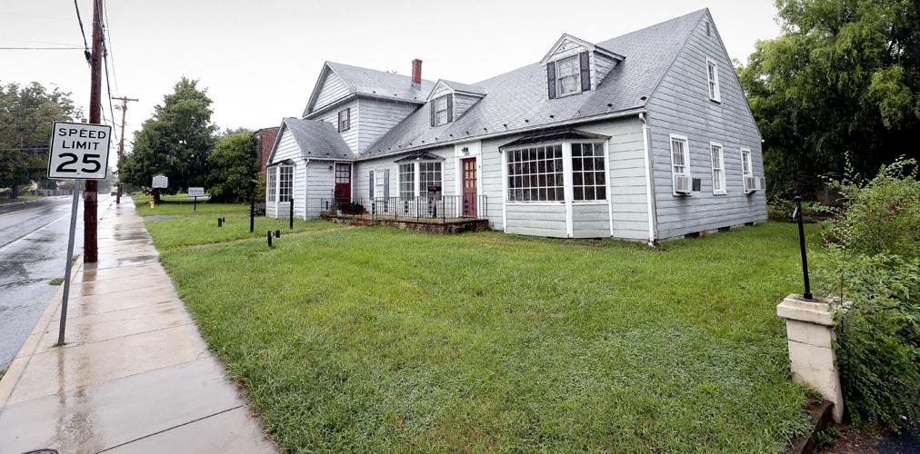 Townhouses proposed for former Smalts Florist property Winchester