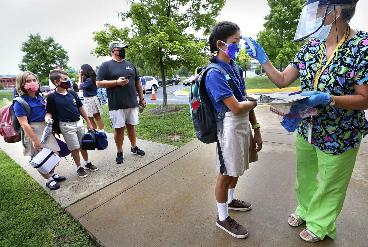 Sacred Heart Academy Starts 2020 21 School Year With Smiles Face Masks Coronavirus Winchesterstar Com