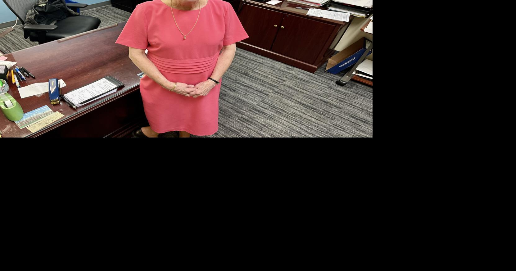 Hogan won #39 t seek another term as circuit court clerk Winchester Star