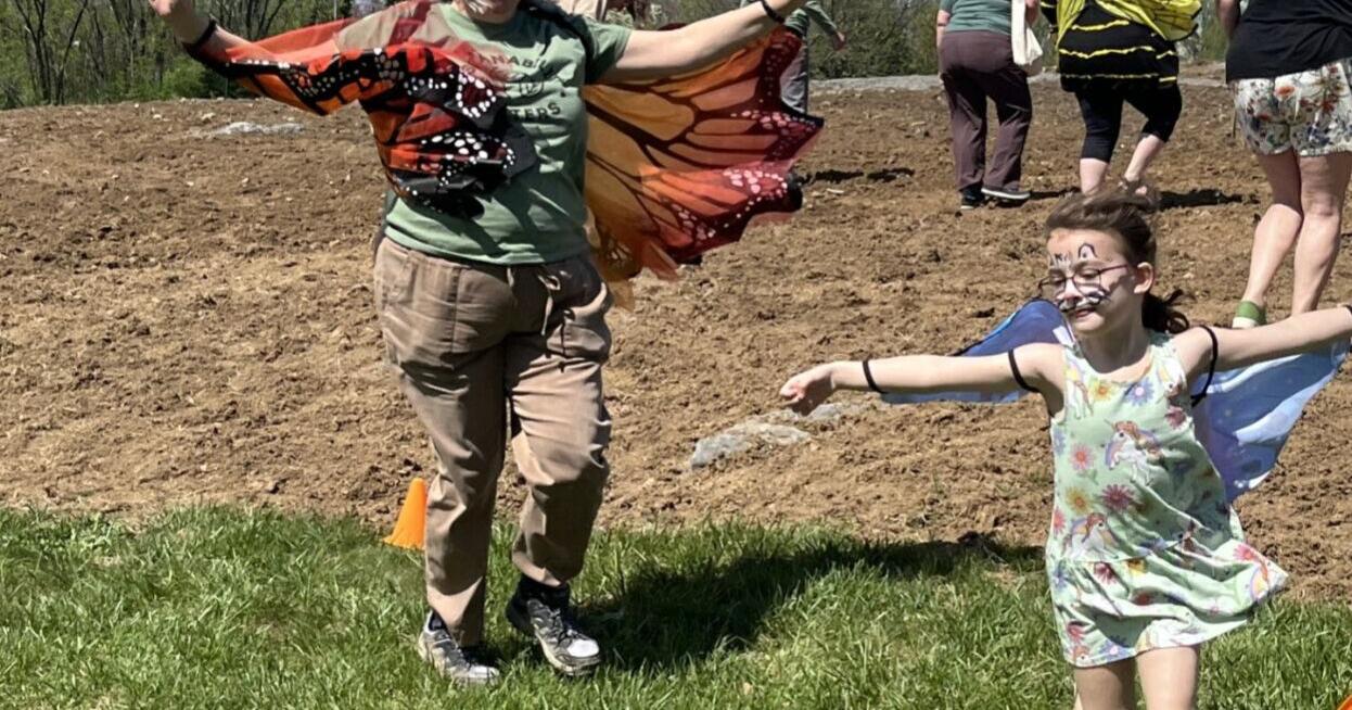 Seeding party helps pollinator meadow take root in Jim Barnett Park - Vimarsana News
