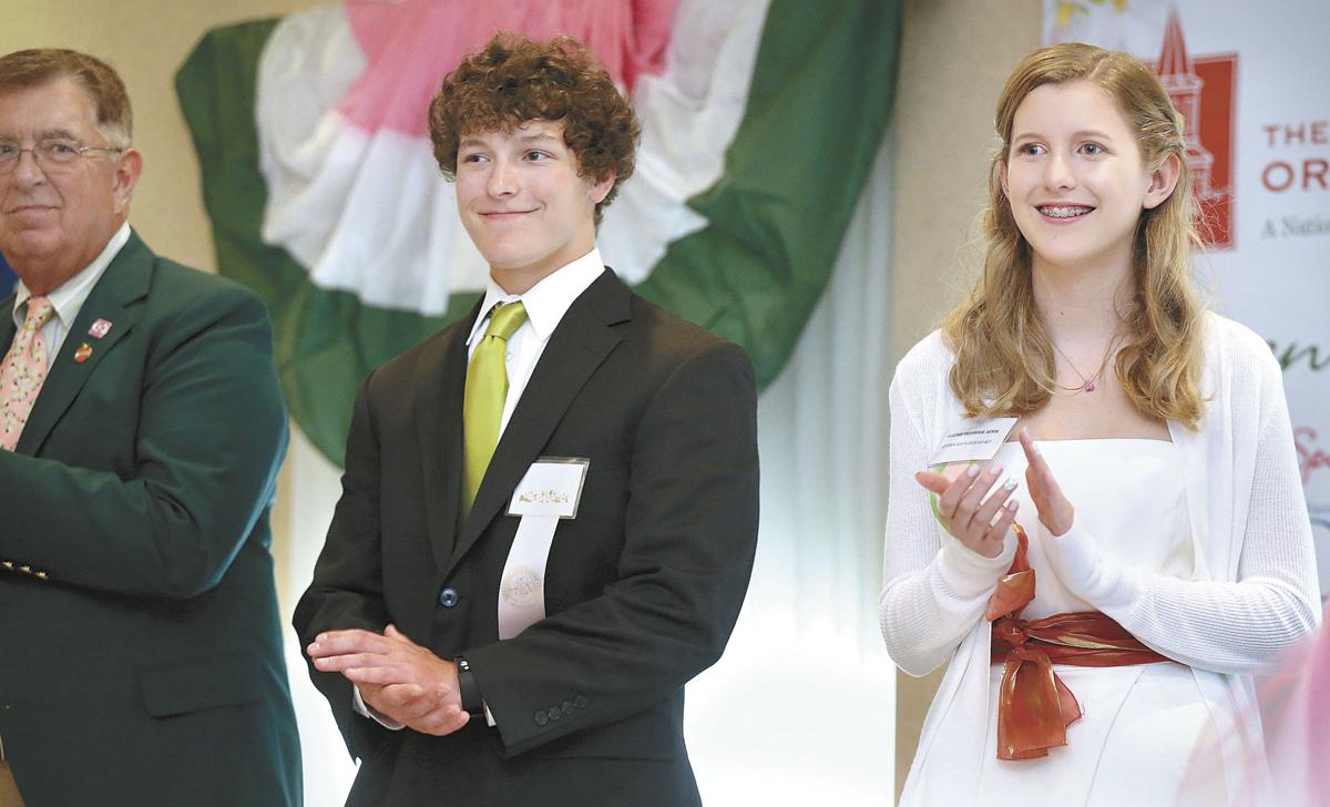 Pomp And Pie Mark Shenandoah Apple Blossom Queen S Dinner News Winchesterstar Com Pomp And Pie Mark Shenandoah Apple Blossom Queen S Dinner News Winchesterstar Com