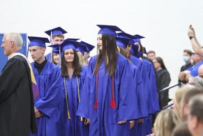 Local grads reflect on life lessons