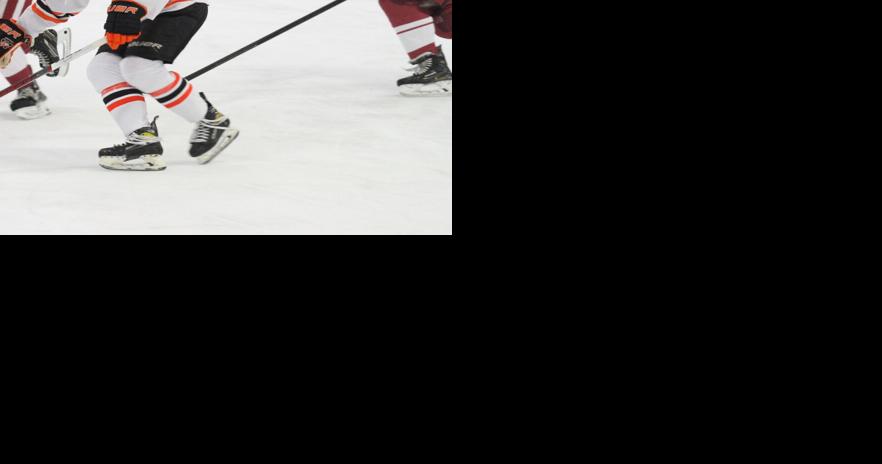 Winhawks boys hockey wins home opener 15 0 Sports winonapost com