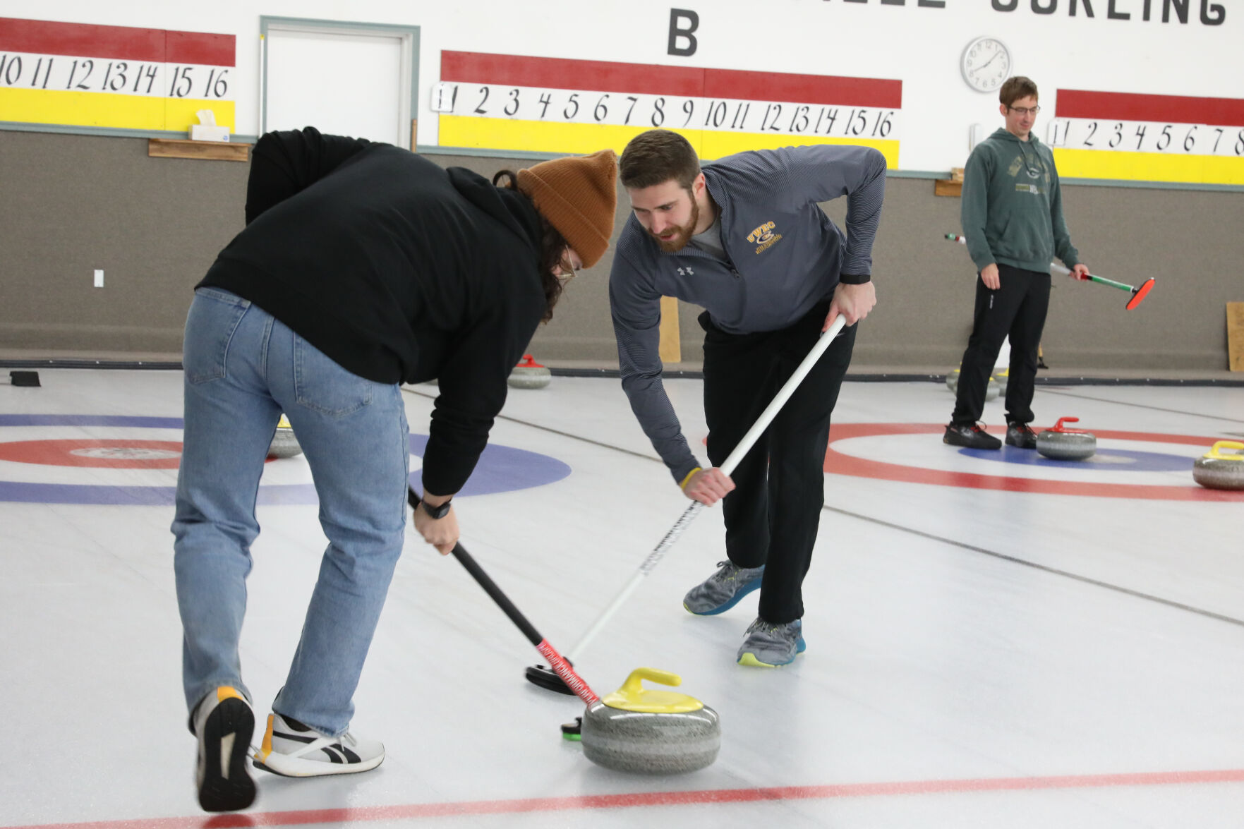 Centerville club shares love of curling News winonapost