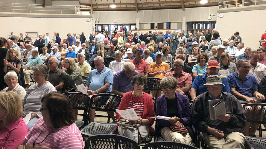 Waukesha County Board Gives Wanaki Golf Course A One year Reprieve But 