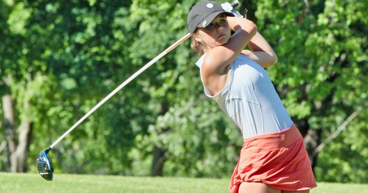 Kaukauna's McKenna Lowe continues to distance herself from competition