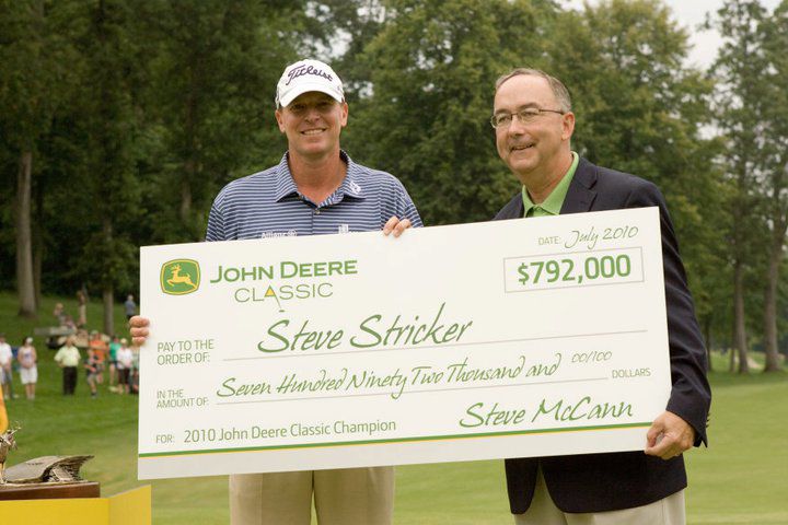 Tournament-record 258 helps Madison's Steve Stricker hold