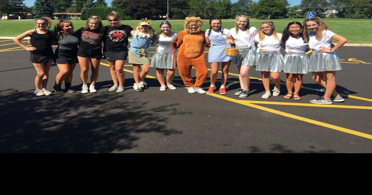 Waterford DressUp Scramble team photos wisconsin.golf