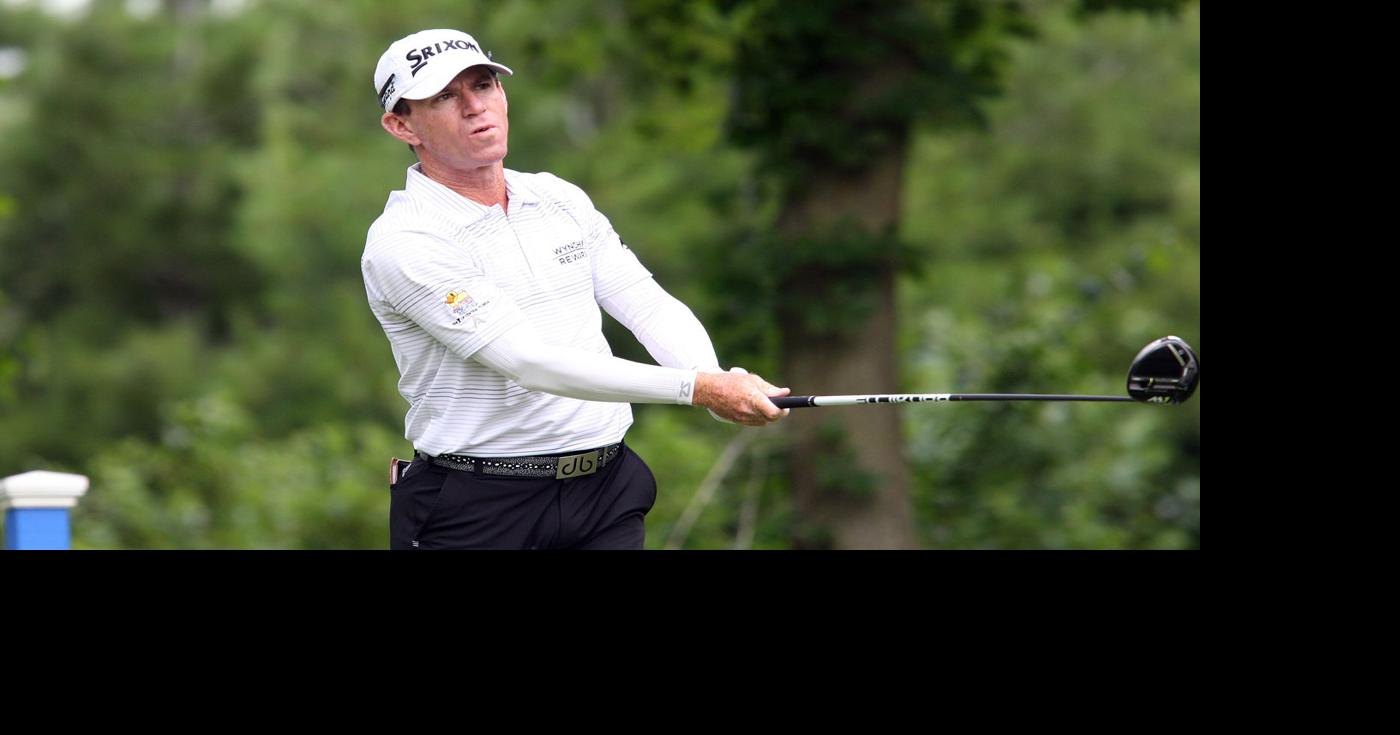 Milwaukee's Skip Kendall, Illinois golf coach Mike Small receive ...