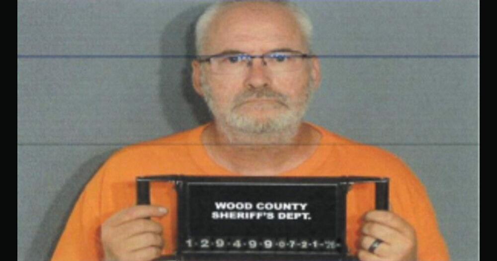 Vesper man arrested for child enticement in Wood County
