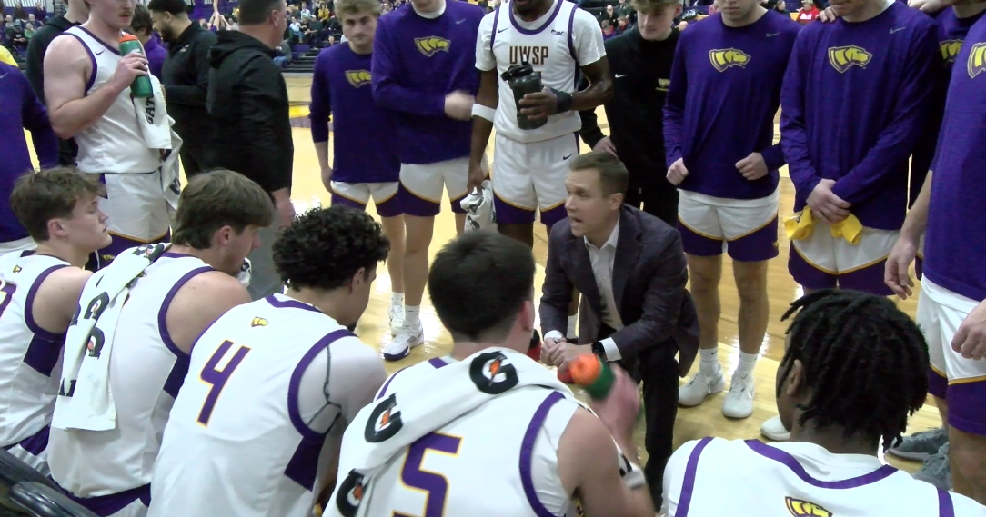UWSP men's basketball off to best start in over a decade