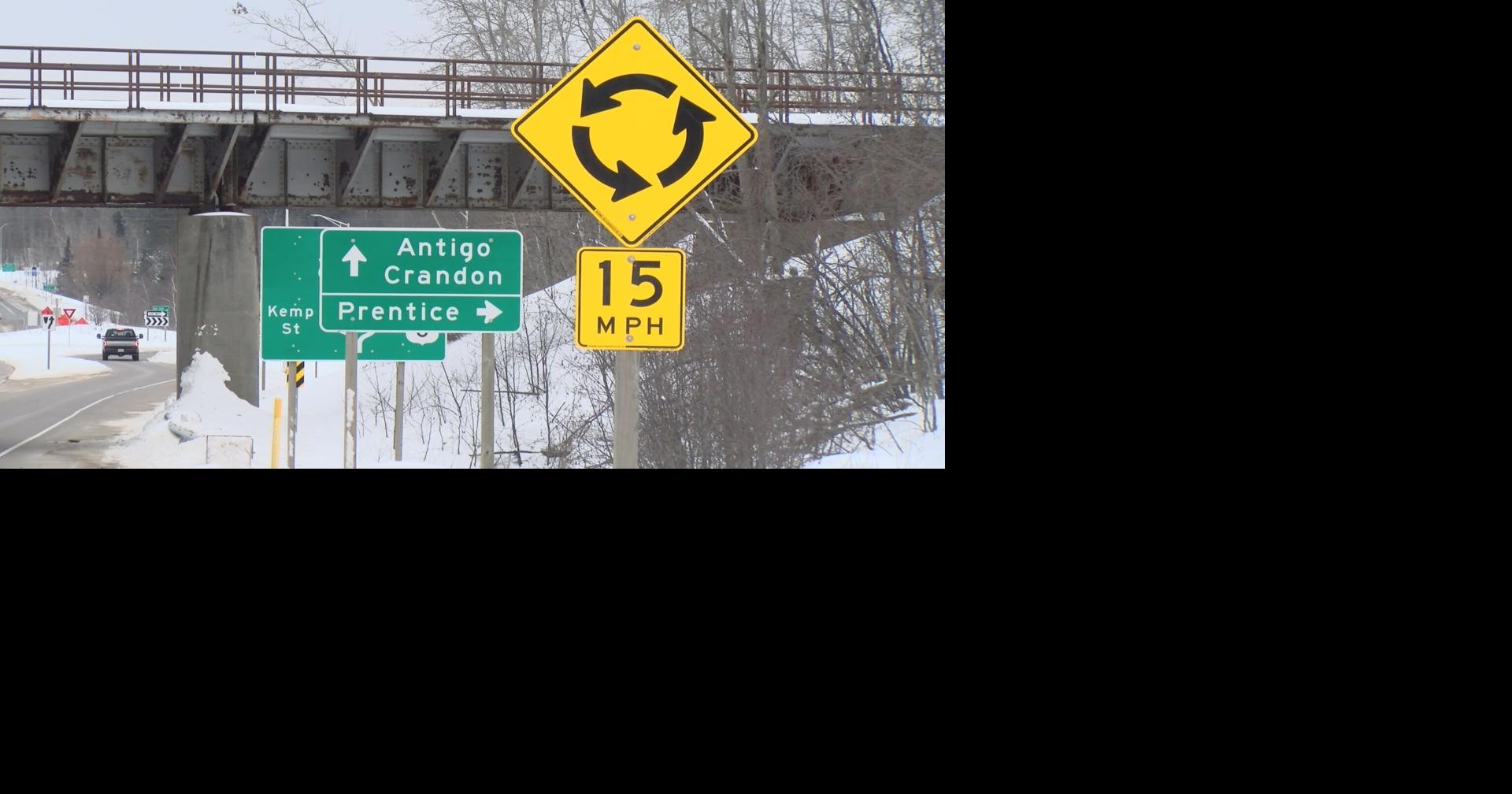 Traffic detours expected as roundabouts replace stoplights on pair of Highway 8 intersections