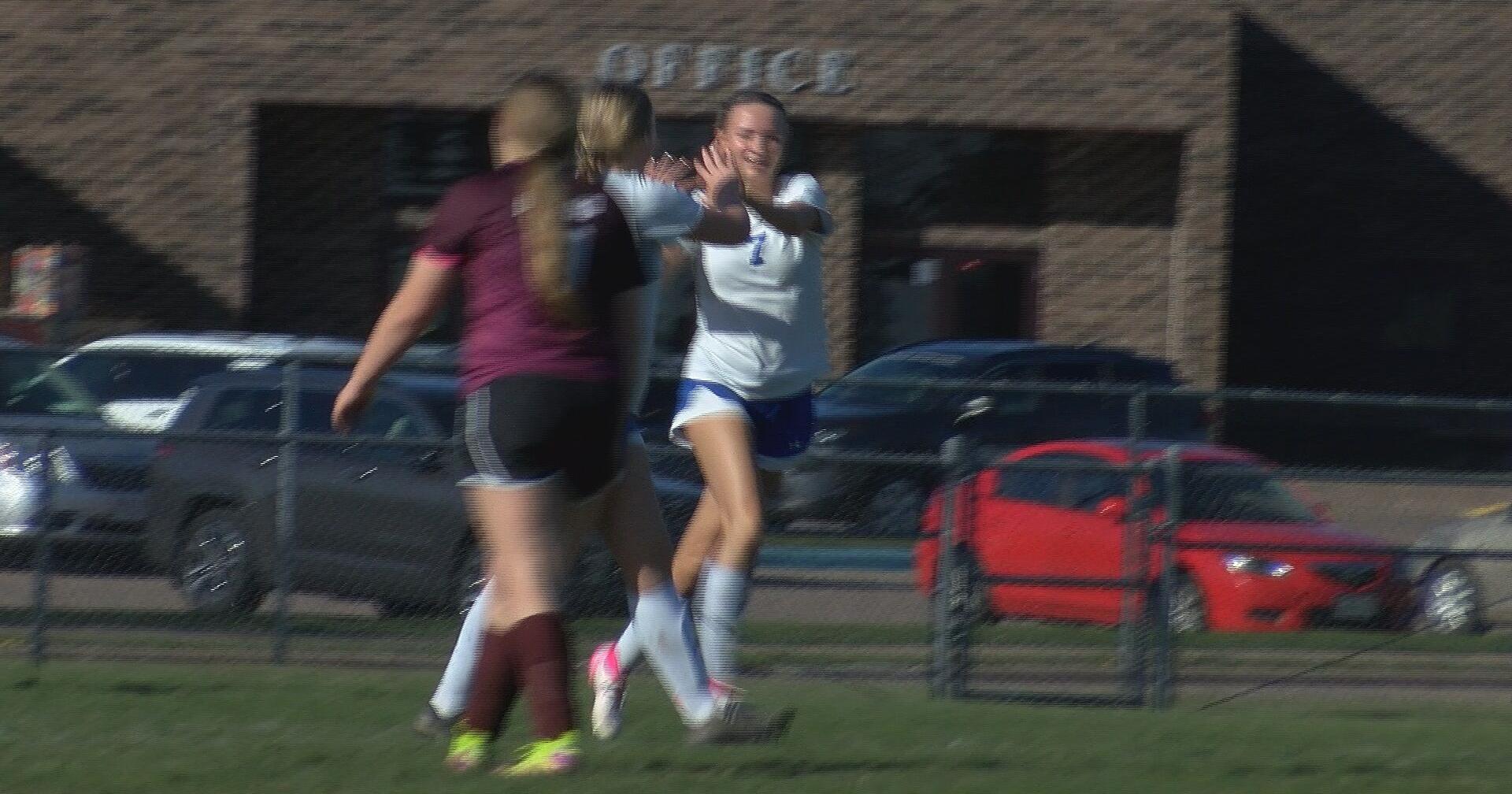 Three Lakes uses offensive explosion to take down Antigo on the road - Vimarsana News