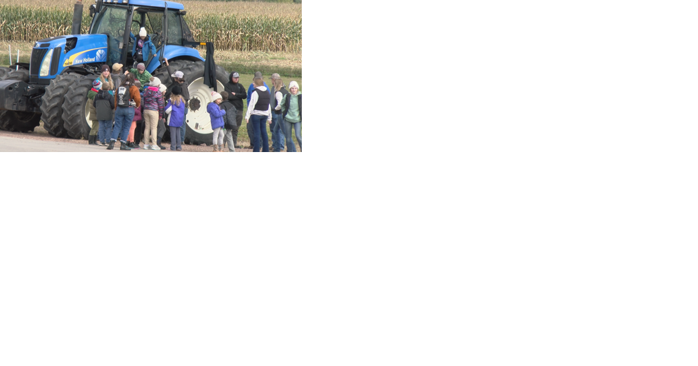 Wausau FFA Students teaching agriculture to 4th graders - Vimarsana News