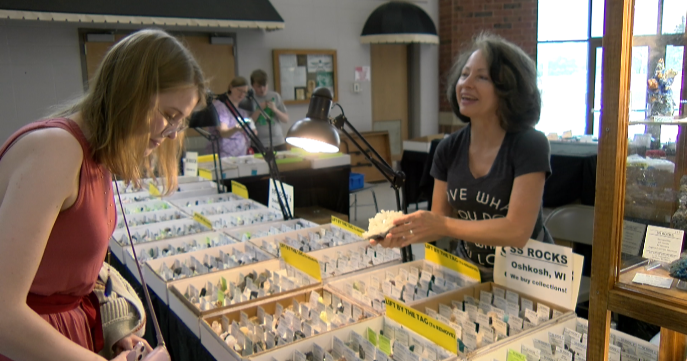 Annual Gem & Mineral Show continues to have success - Vimarsana News