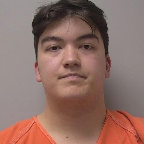 Wausau middle school math teacher arrested for possession of drugs on school property - Vimarsana News