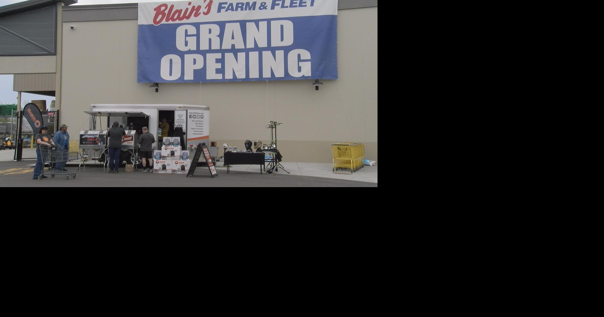 Blain's Farm & Fleet celebrates grand opening at Rhinelander location