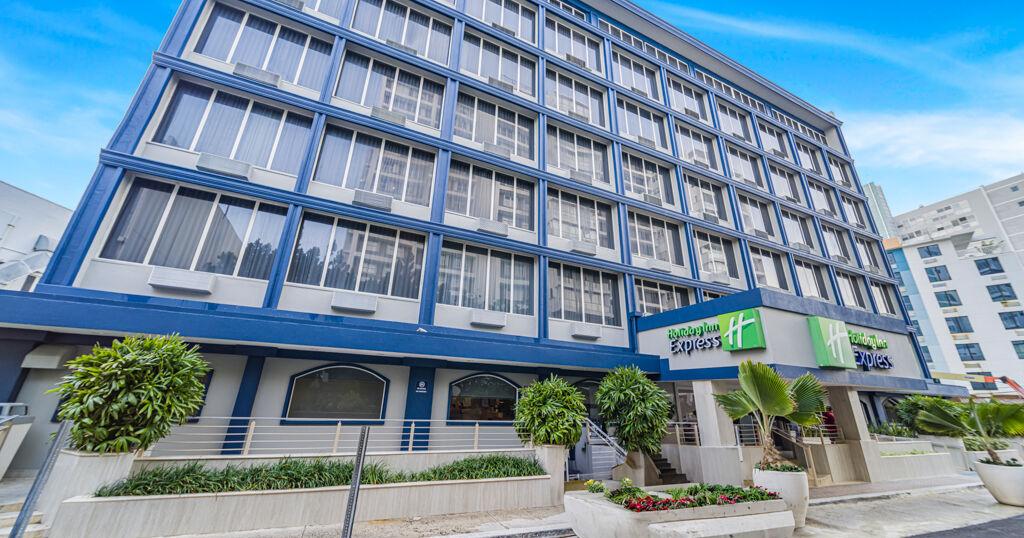 “Formula Blue” arrives for the first time at Puerto Rican hotel