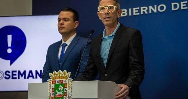 Christmas Bonuses Start to Arrive for Government Employees