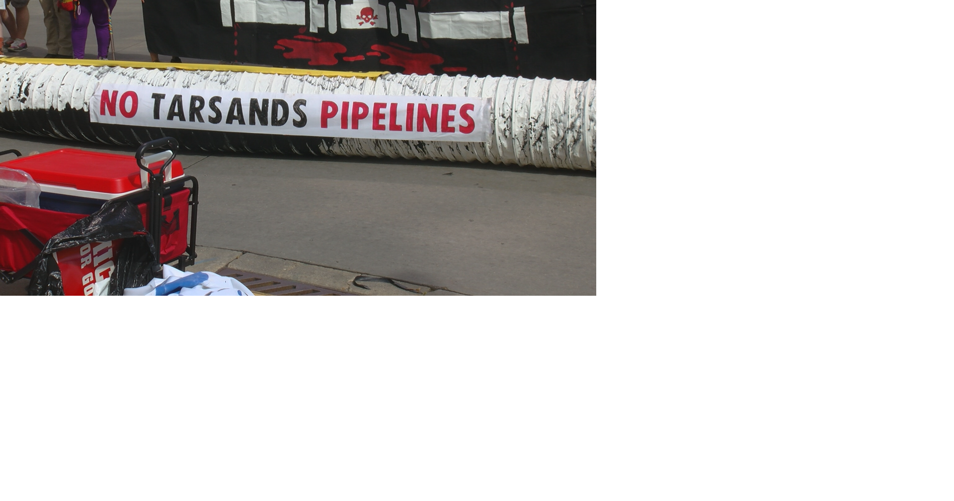 Judge orders partial freeze on Enbridge Line 5 construction
